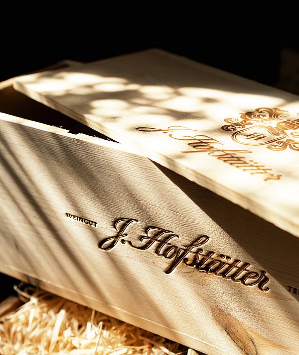 Weingeschenke, besondere Weinpräsente aus Südtirol Weingeschenke, besondere Weinpräsente aus Südtirol
